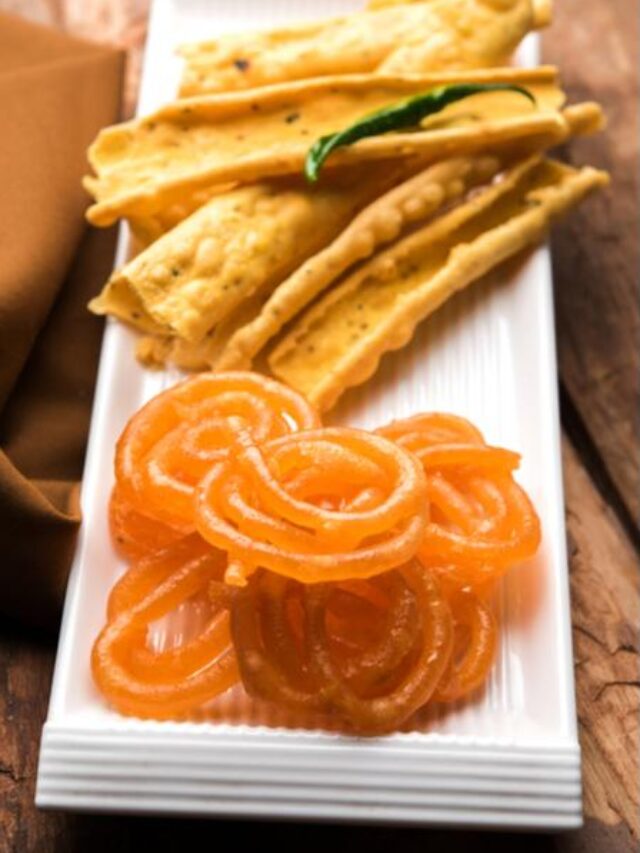 1. Fafda – Jalebi