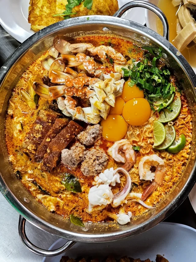 10 Must-Try Local Food In Bangkok